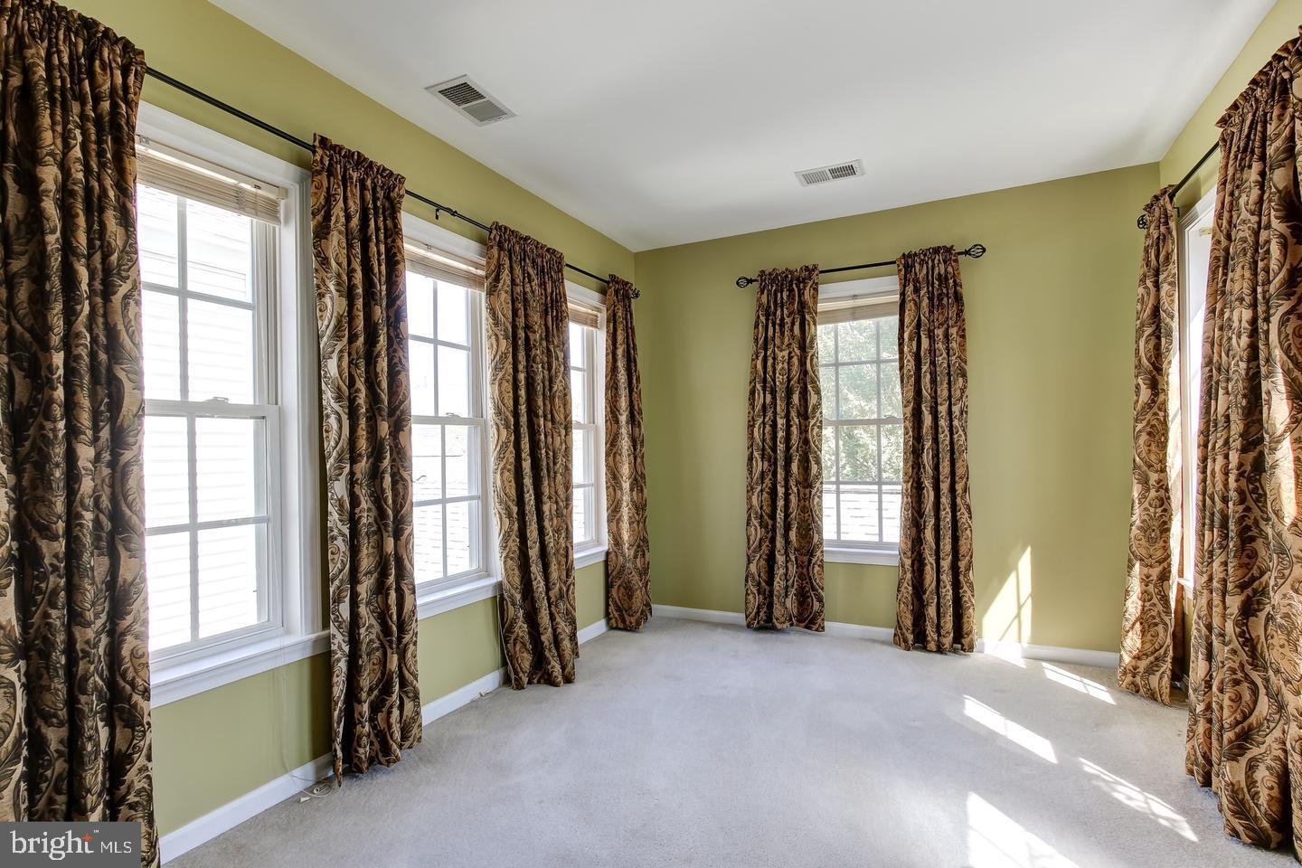 KING FARM - Residential Lease