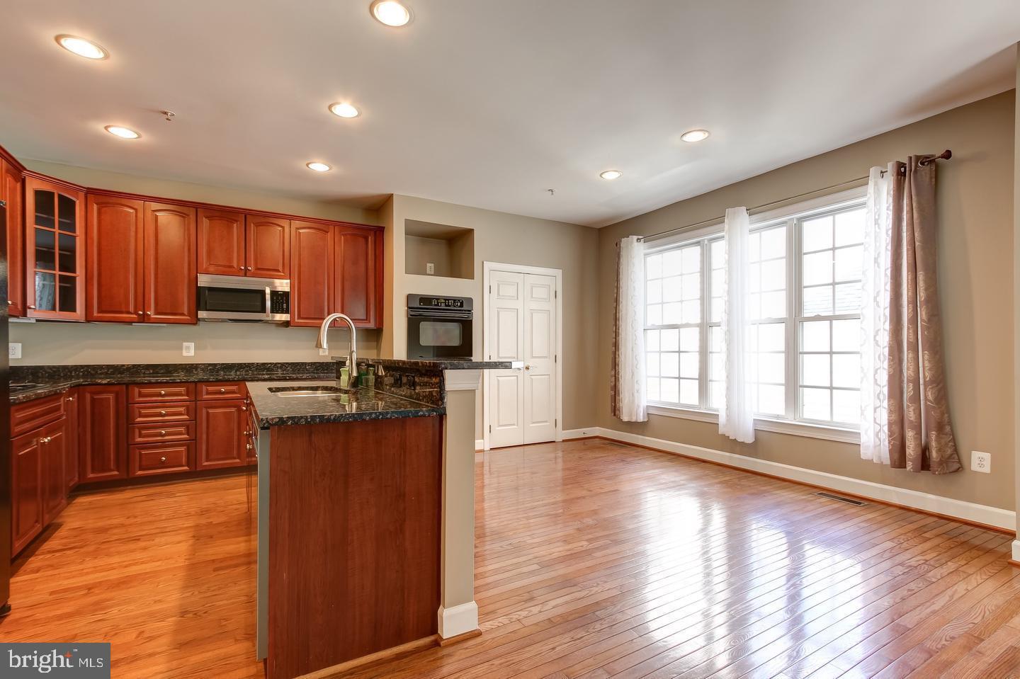 KING FARM - Residential Lease