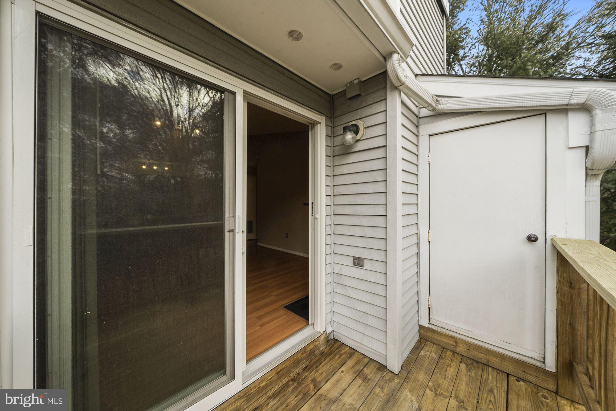 CLUSTERS AT WOODLAWN - Residential