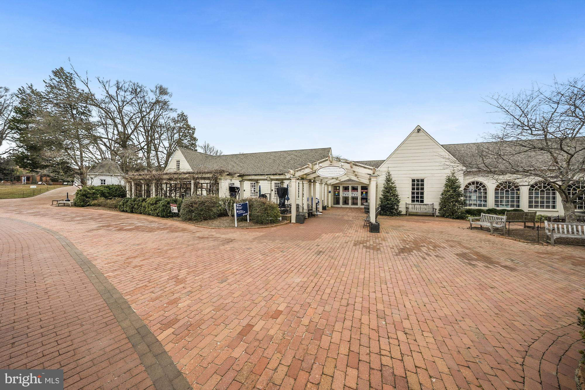 CLUSTERS AT WOODLAWN - Residential