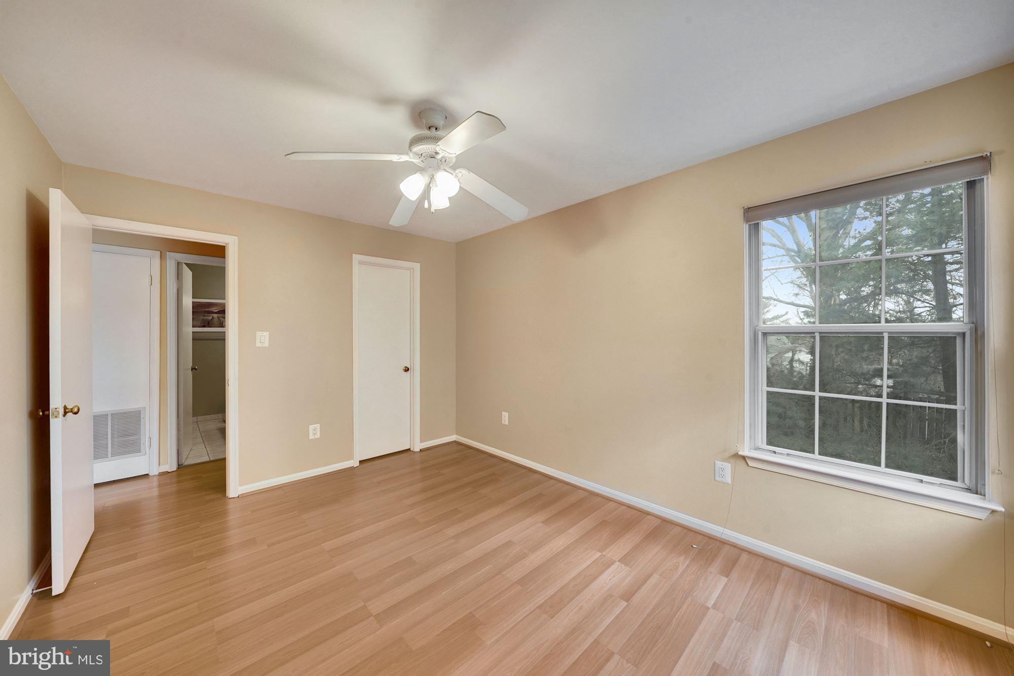 CLUSTERS AT WOODLAWN - Residential