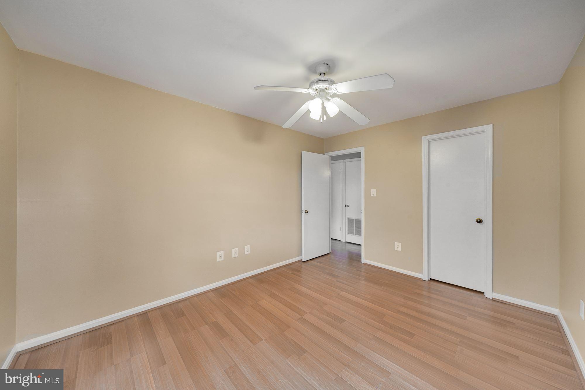 CLUSTERS AT WOODLAWN - Residential