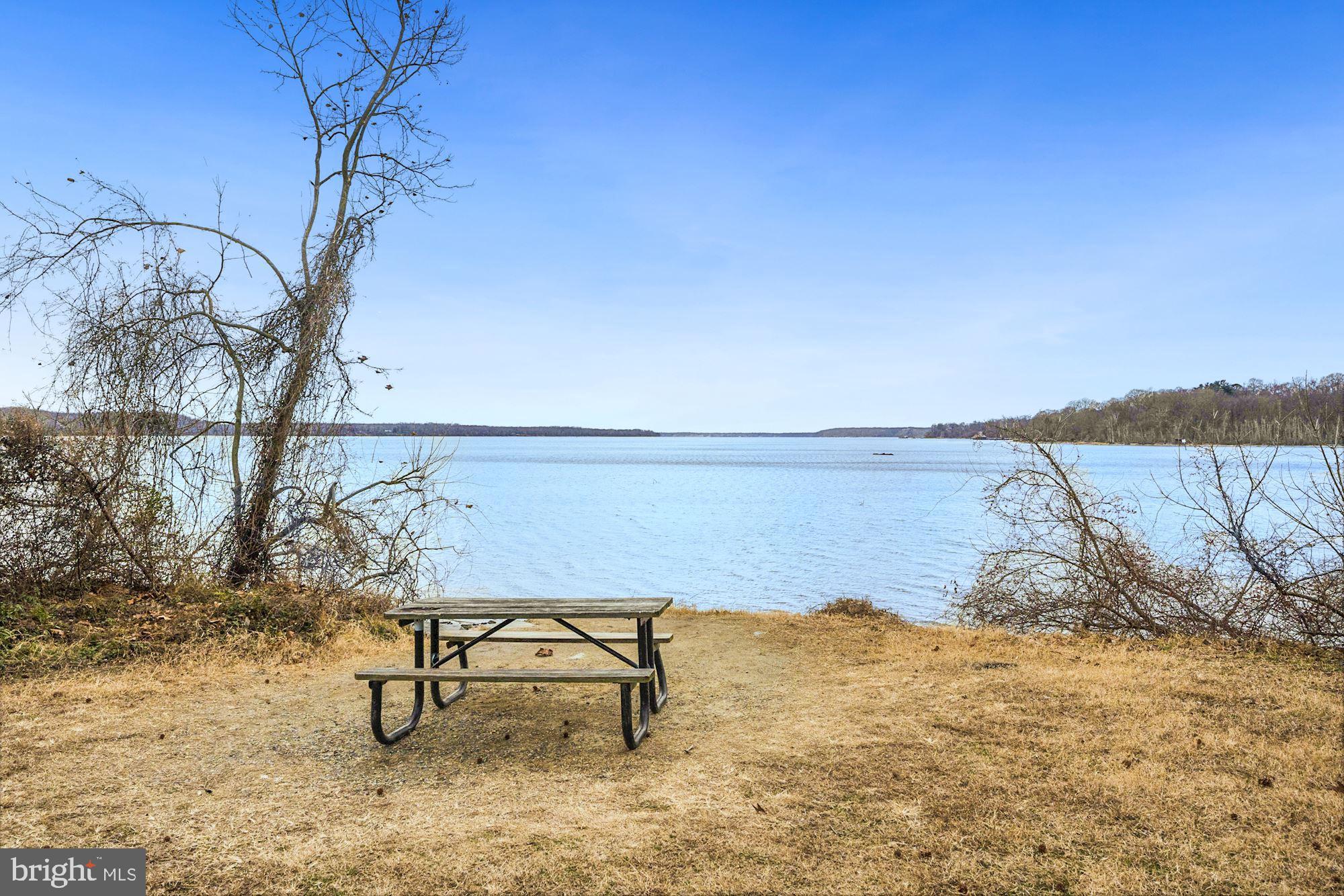 CLUSTERS AT WOODLAWN - Residential