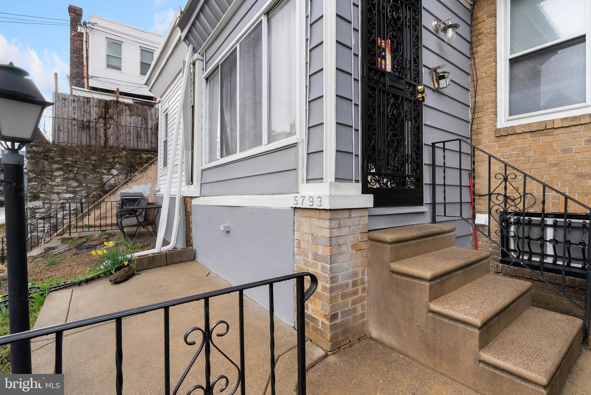 PHILADELPHIA (WEST) - Residential