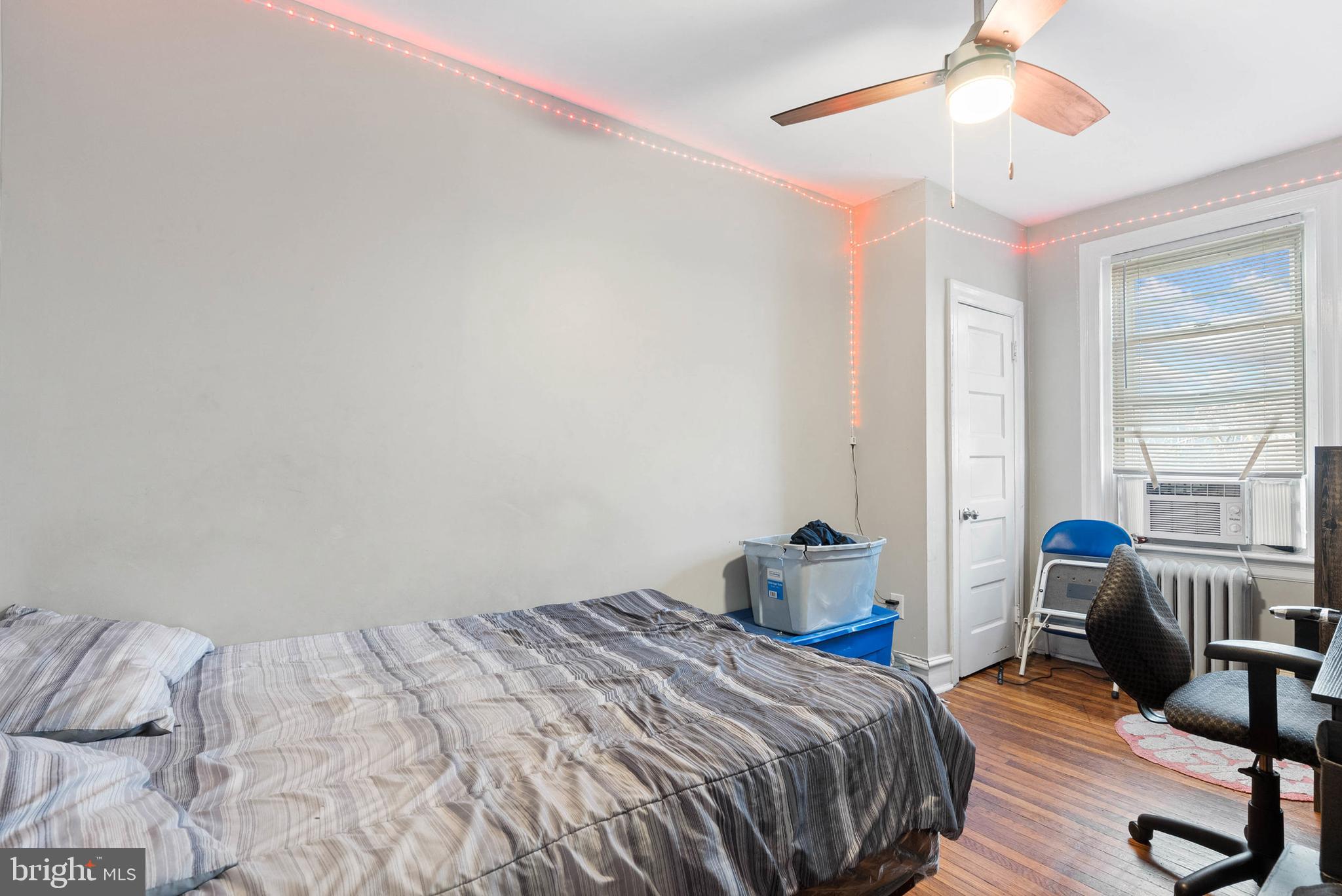 PHILADELPHIA (WEST) - Residential