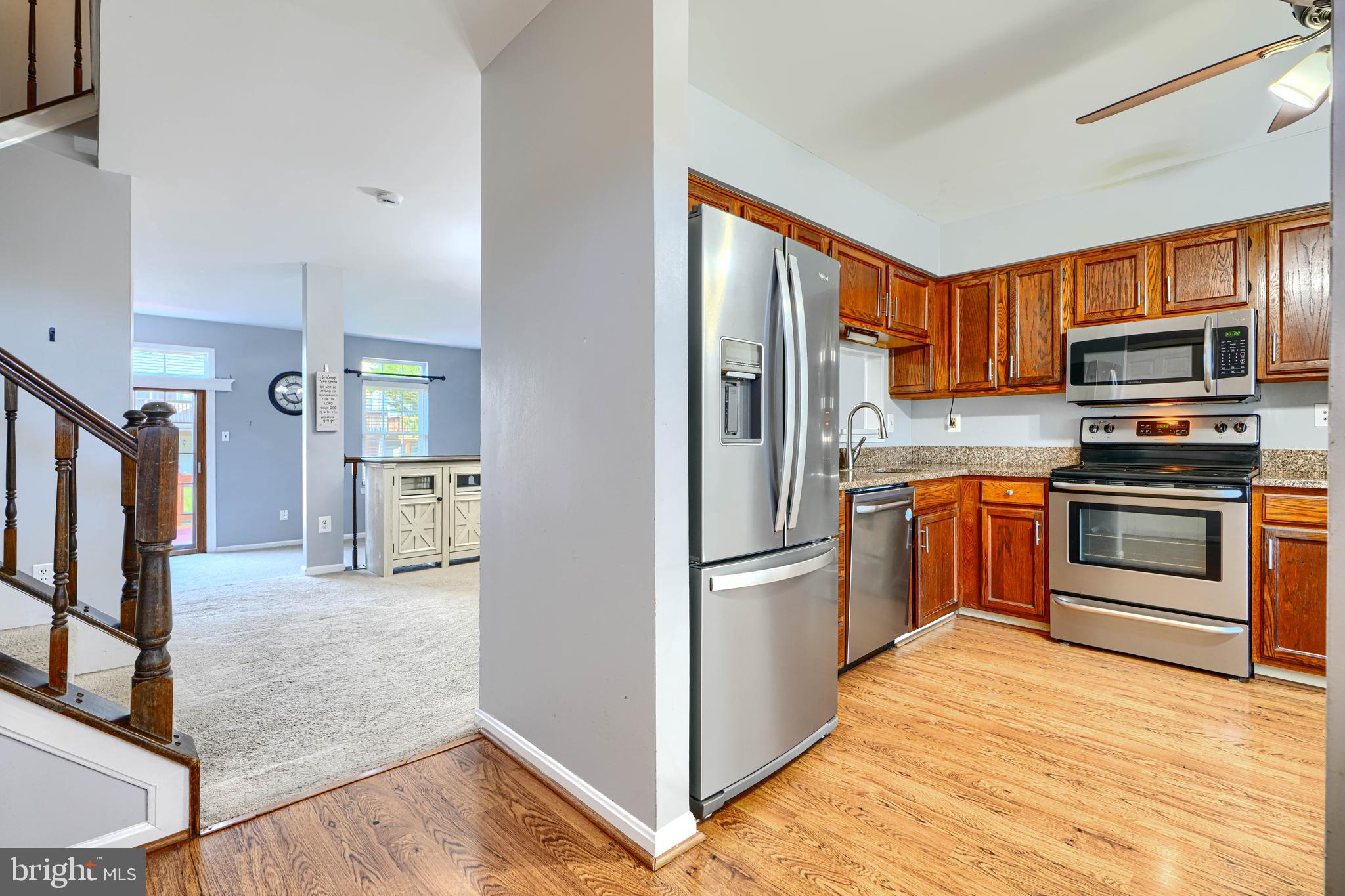 32 GILLAND COURT