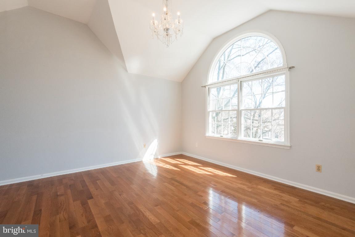 WILSHIRE - Residential