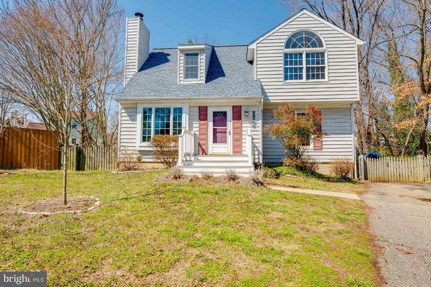 Great 4 bedroom, 2 full bathroom home in Wilshire with finished basement! Home features main level bedroom and bathroom, granite countertops, stainless steel appliances, hardwood floors throughout, renovated bathroom, dual zone HVAC, new water heater, new roof (2019), big back yard with deck and so much more.