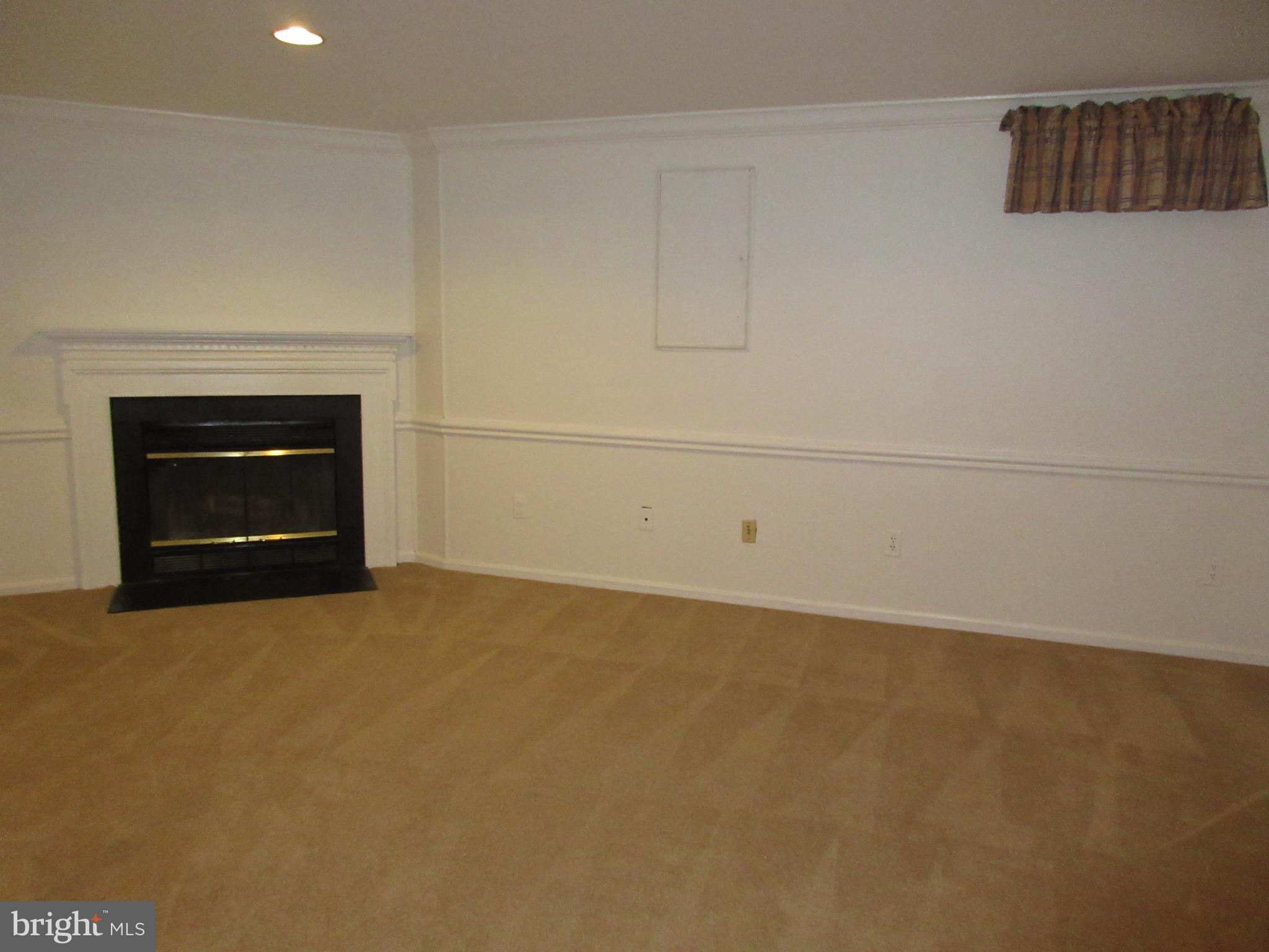 LANDSDOWNE - Residential Lease