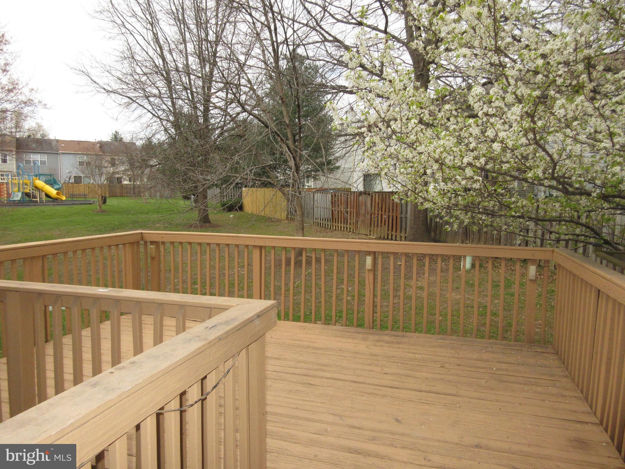 LANDSDOWNE - Residential Lease