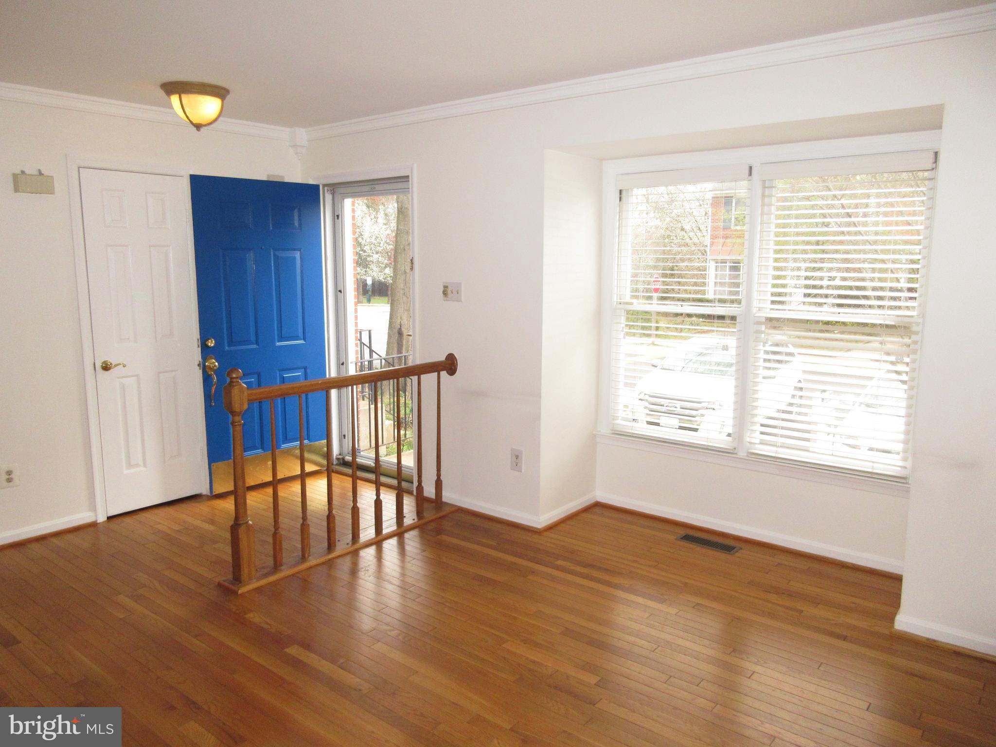 LANDSDOWNE - Residential Lease