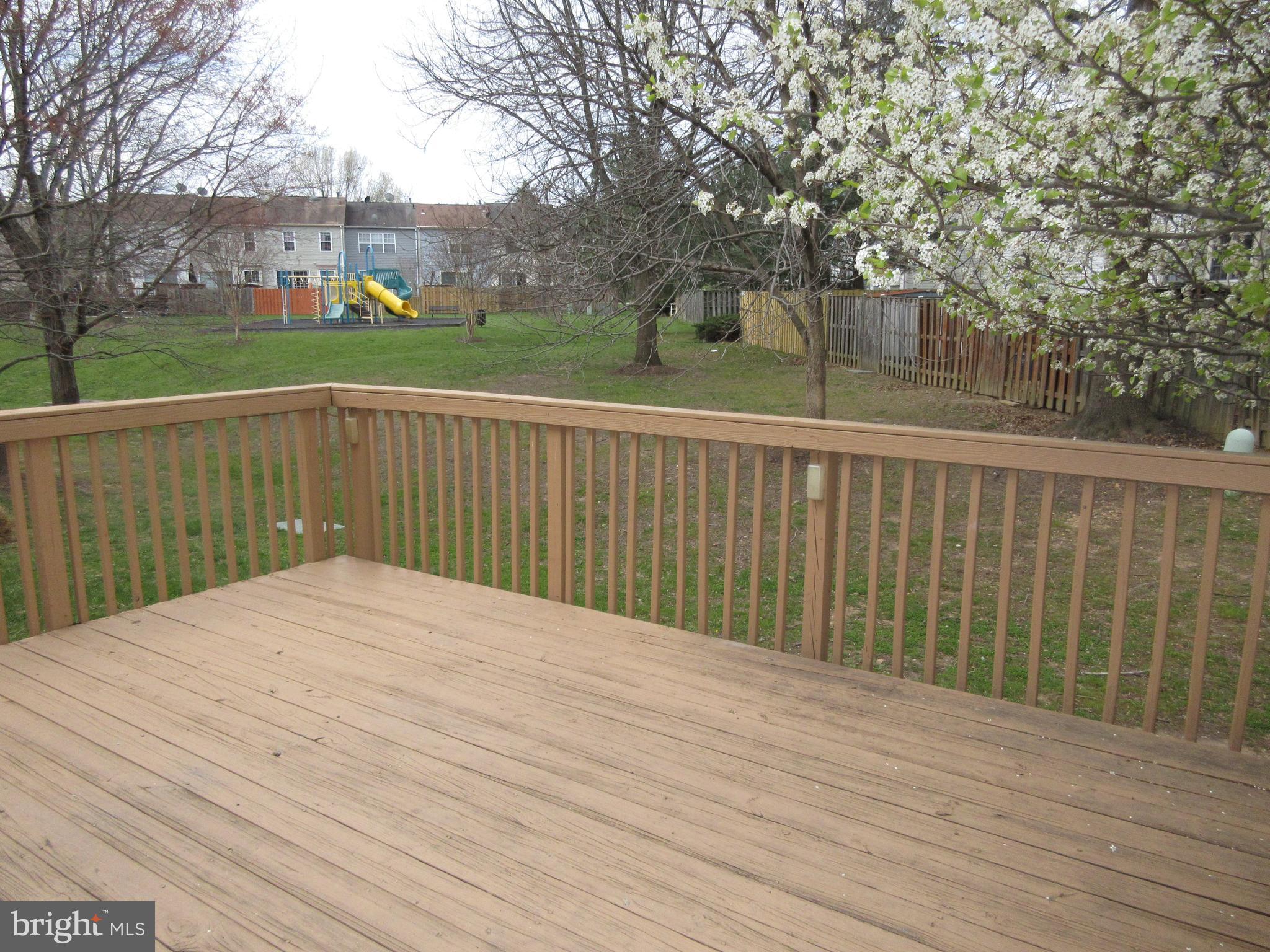 LANDSDOWNE - Residential Lease