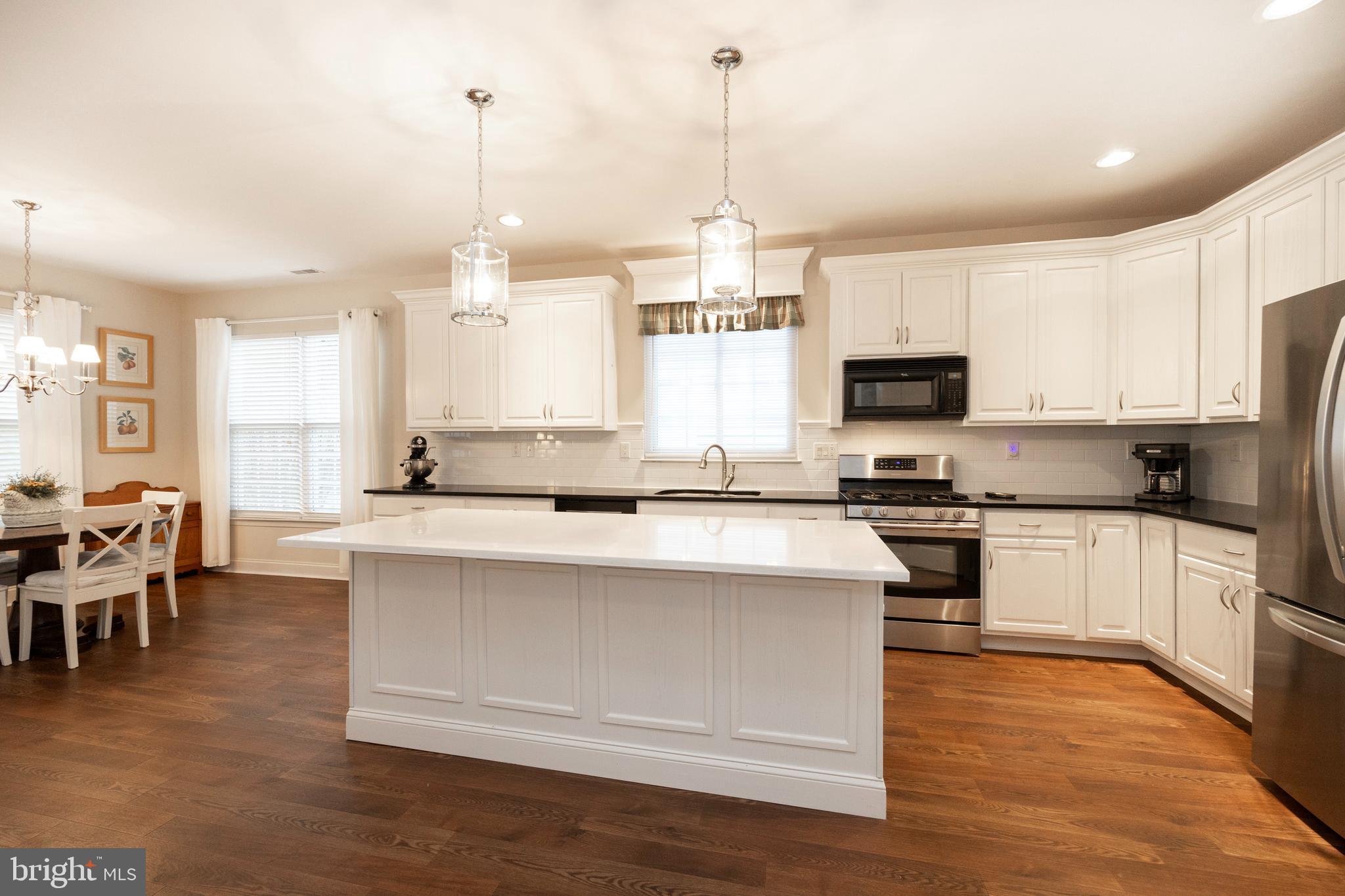 VILLAGES AT HILLVIEW - Residential