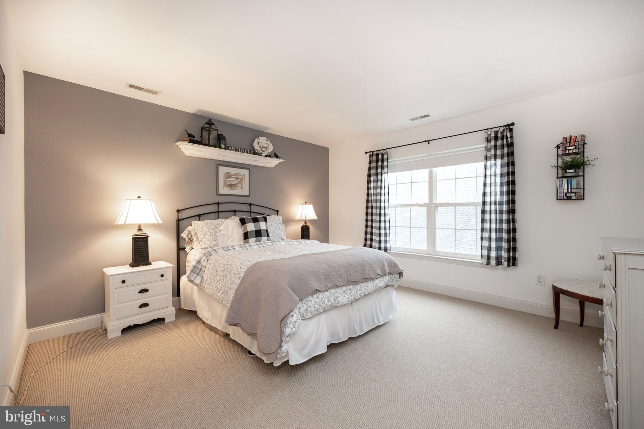 VILLAGES AT HILLVIEW - Residential