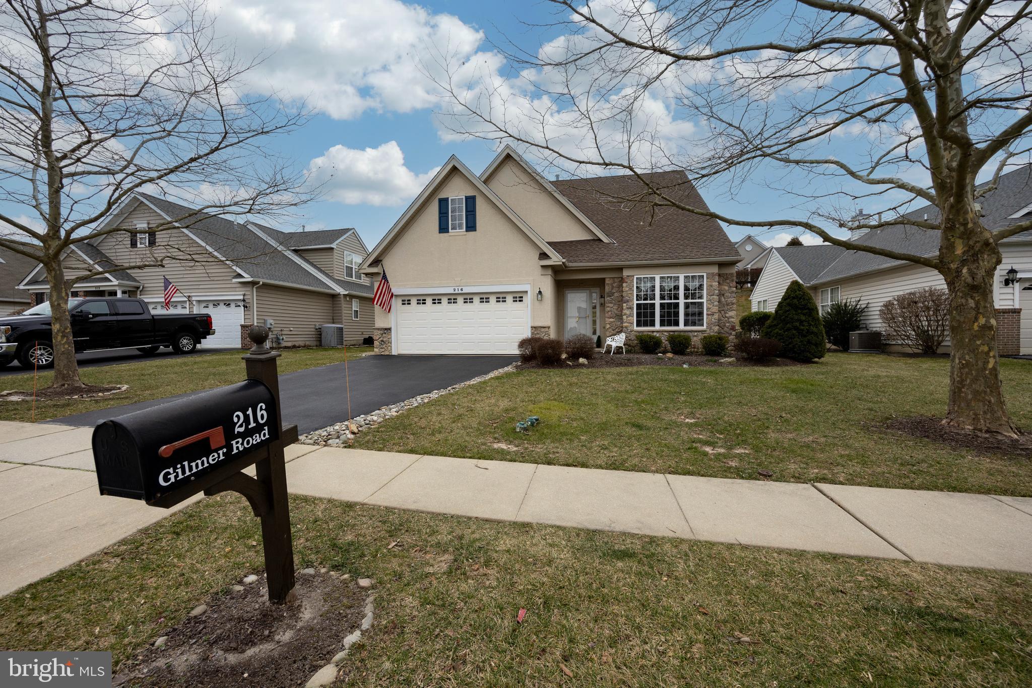 VILLAGES AT HILLVIEW - Residential
