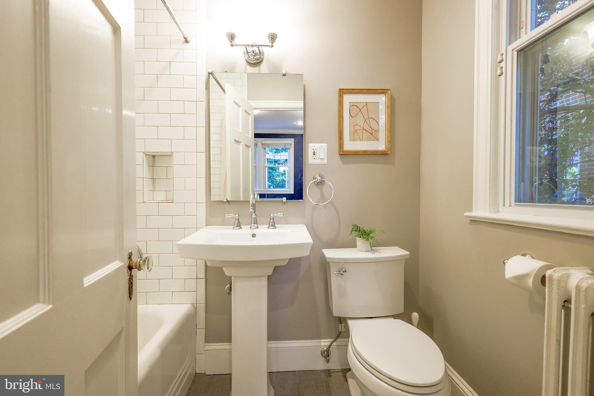 MADISON LANE - Residential Lease