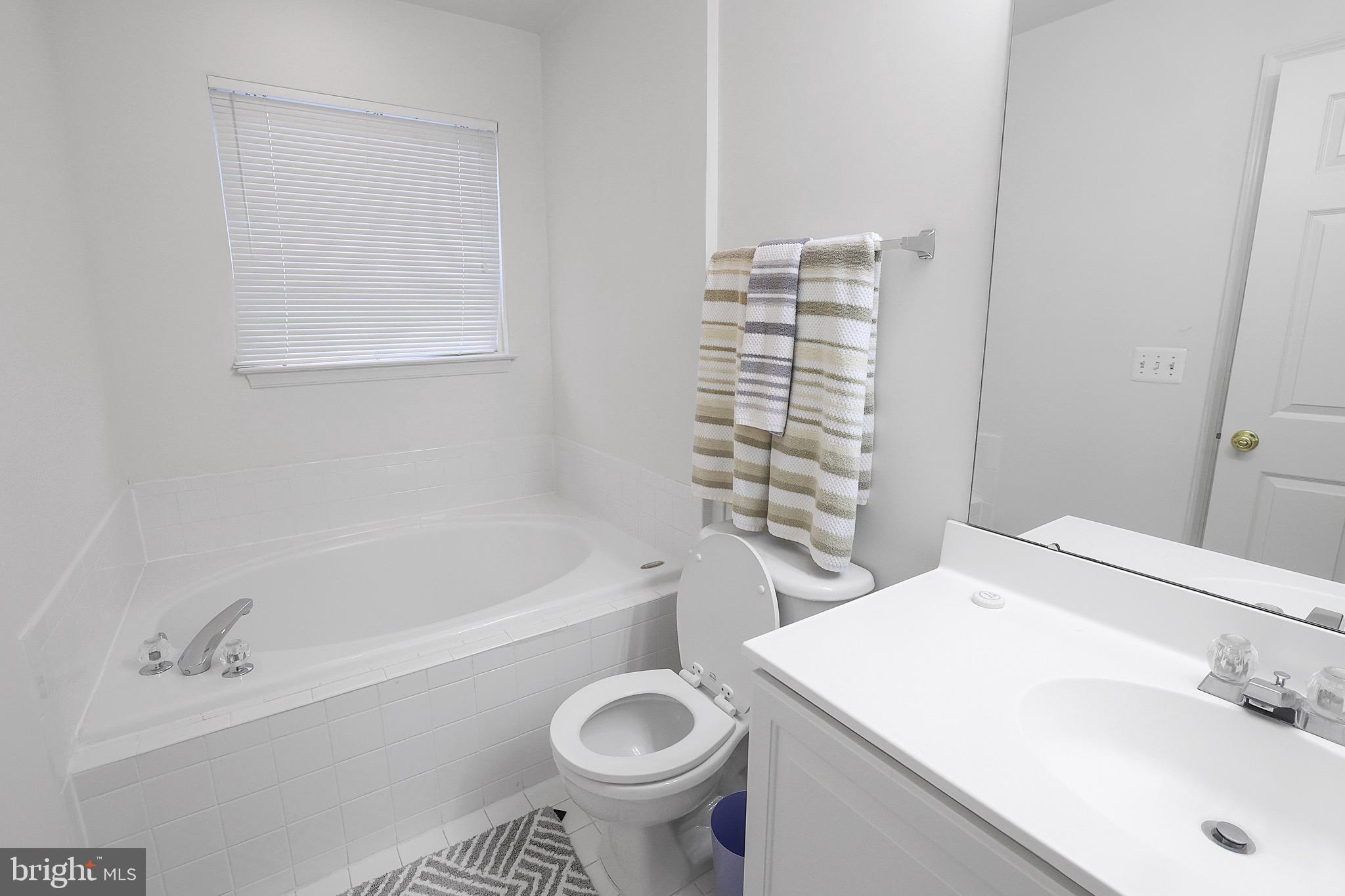 MADISON LANE - Residential Lease