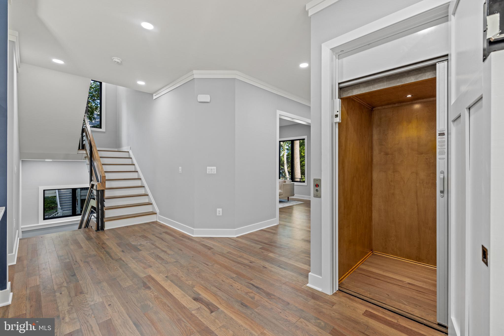 FRANKLIN PARK - Residential