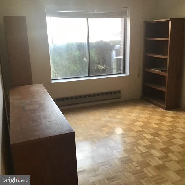 LEISURE WORLD - Residential