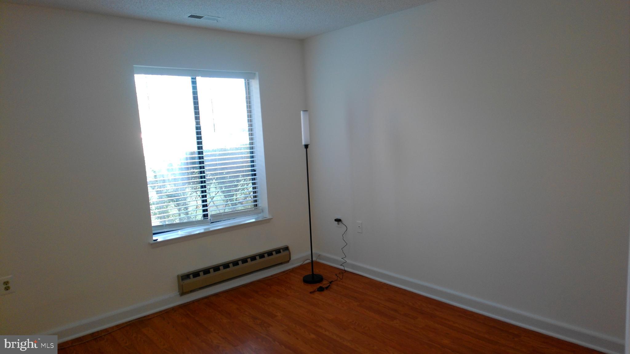 LEISURE WORLD - Residential