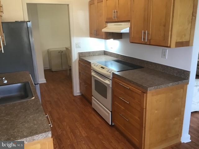 LEISURE WORLD - Residential