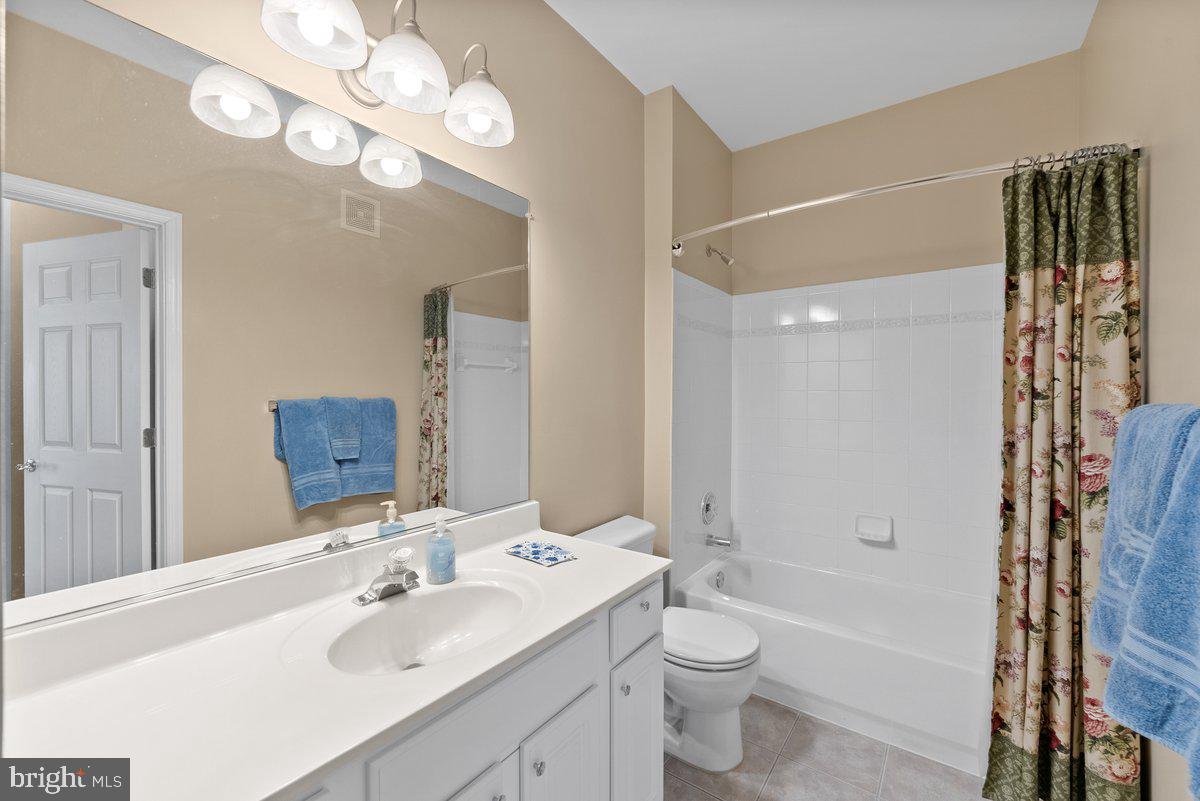 COURTS AT WESCOTT RIDGE - Residential