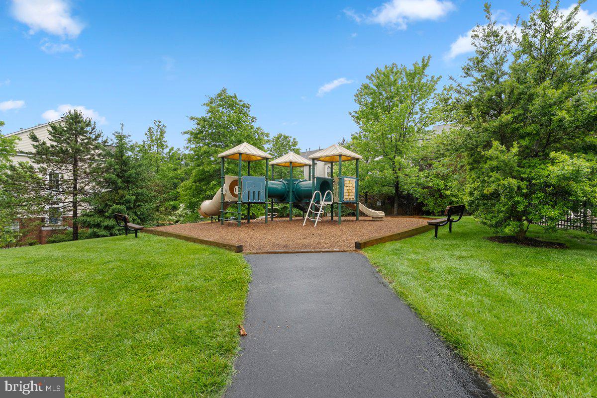 COURTS AT WESCOTT RIDGE - Residential