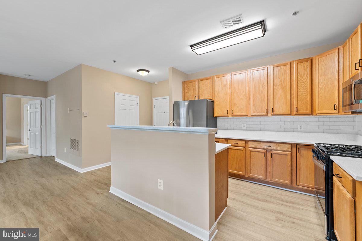 COURTS AT WESCOTT RIDGE - Residential