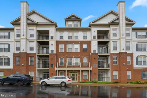 11565 Cavalier Landing Court Unit 201, Fairfax, VA 22030 - MLS#: VAFX2240500