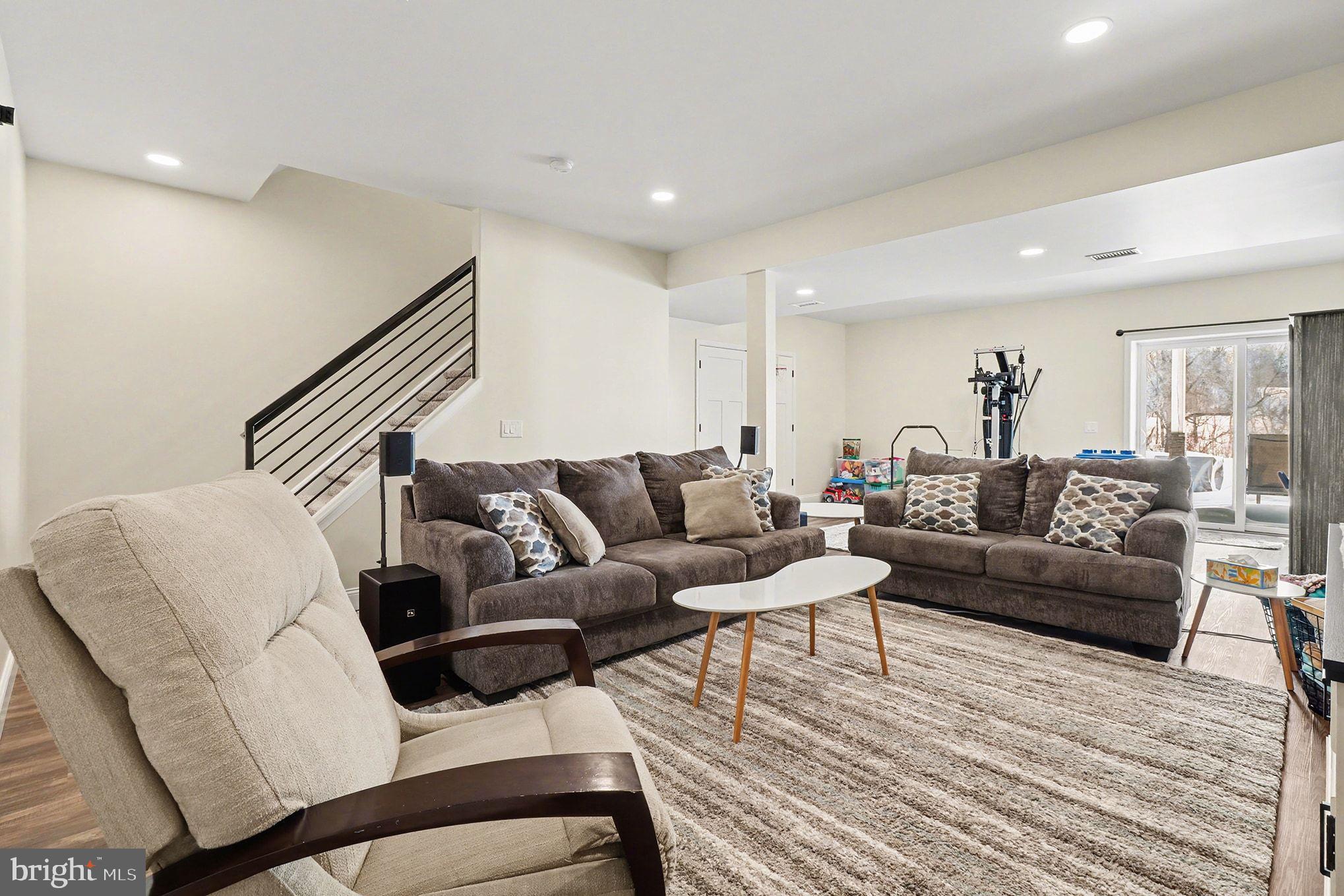 SUN HILL COMMONS - Residential