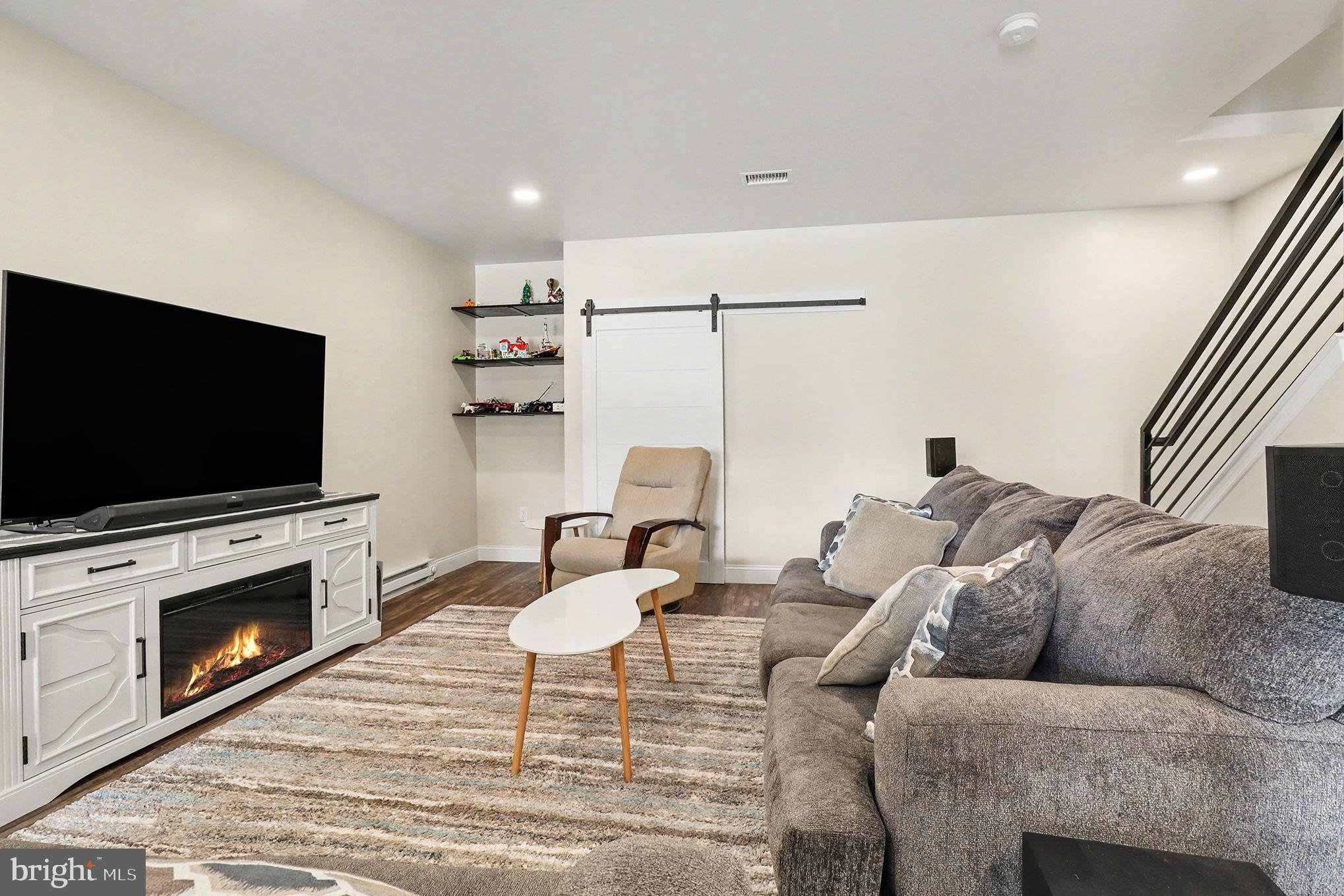 SUN HILL COMMONS - Residential