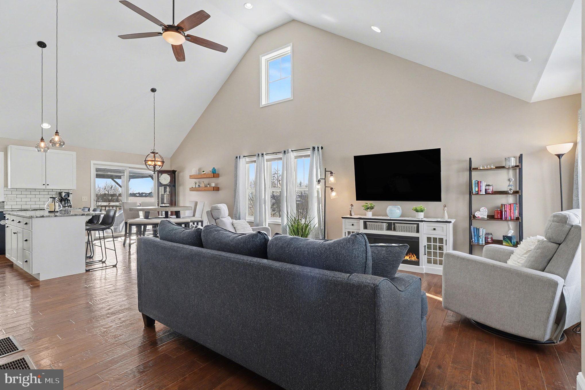 SUN HILL COMMONS - Residential