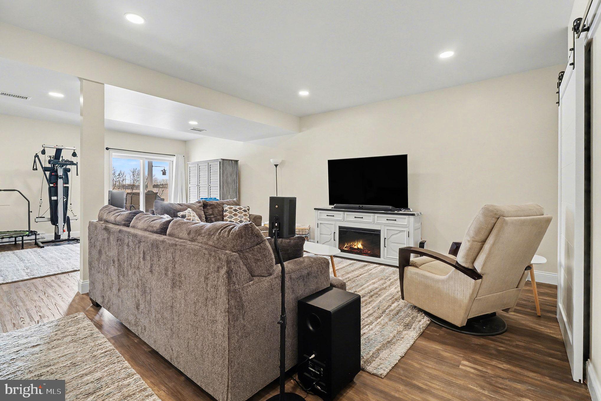 SUN HILL COMMONS - Residential