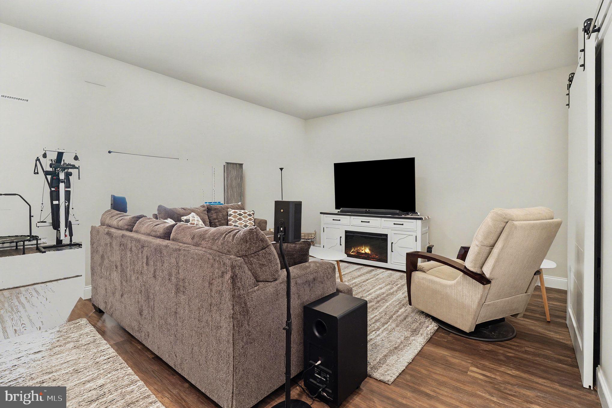 SUN HILL COMMONS - Residential