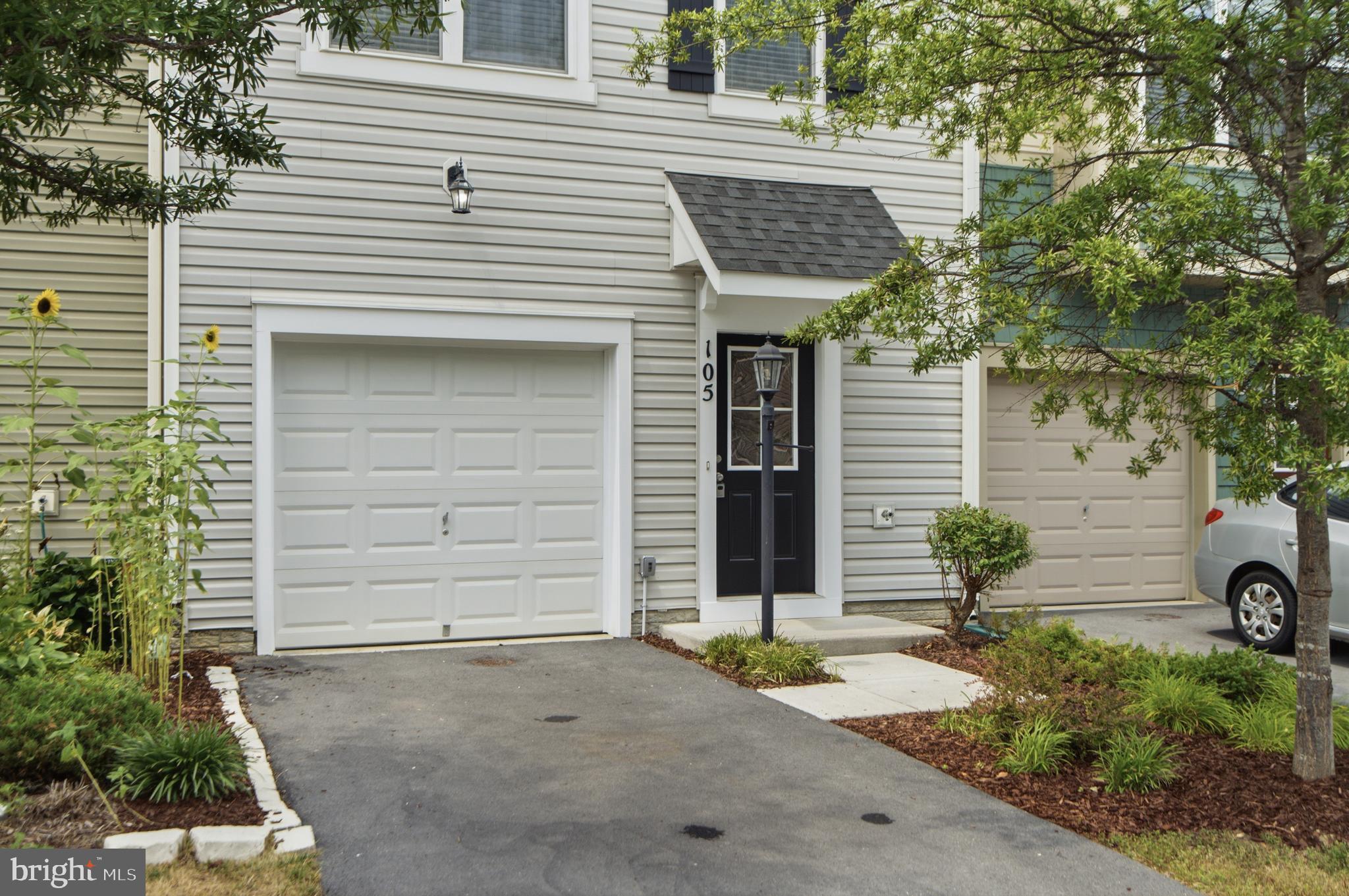 105 FADING STAR COURT
