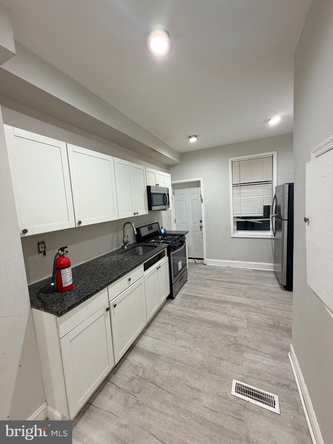 125 N SICKELS STREET