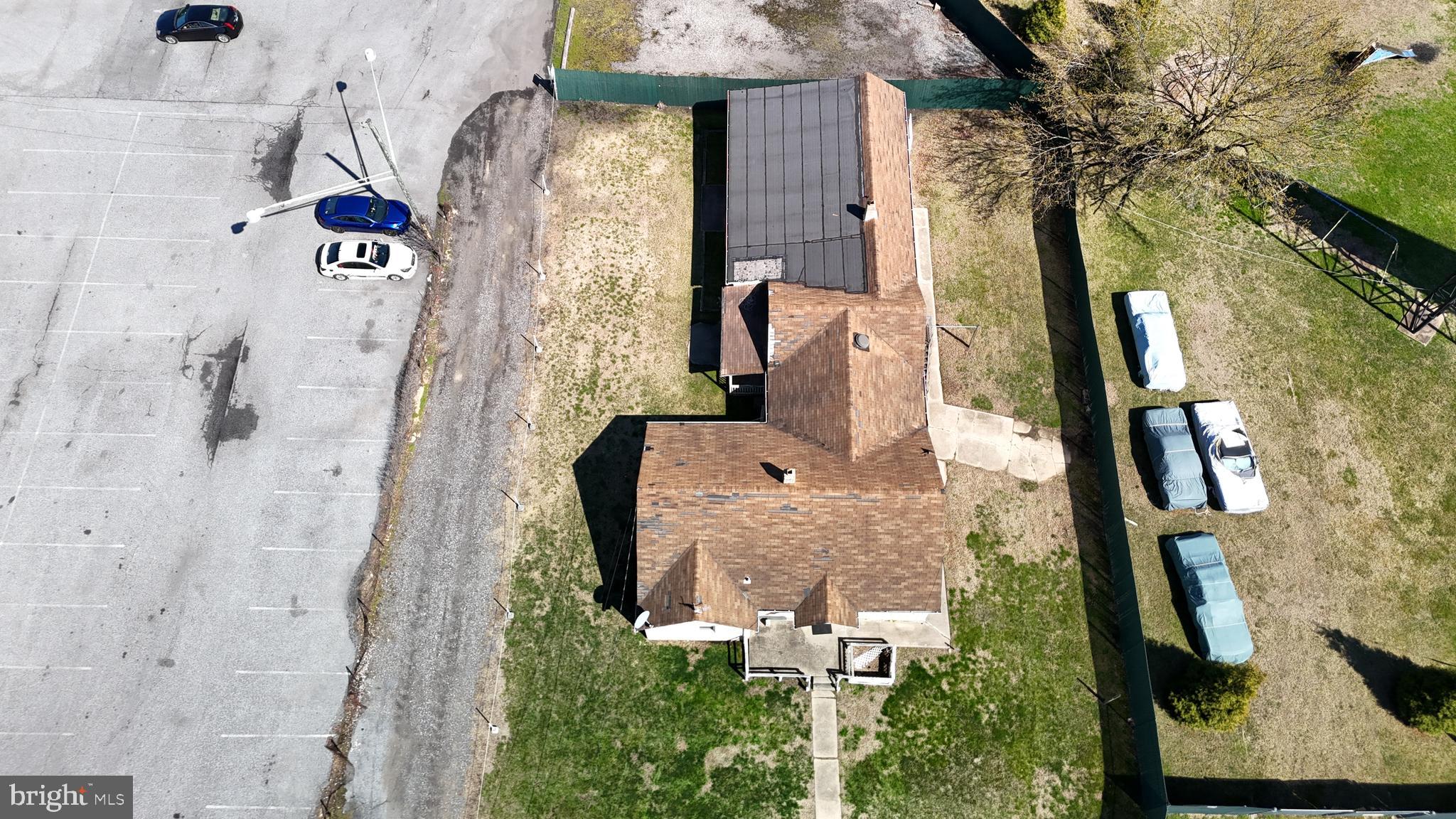 MIDDLE RIVER - Residential