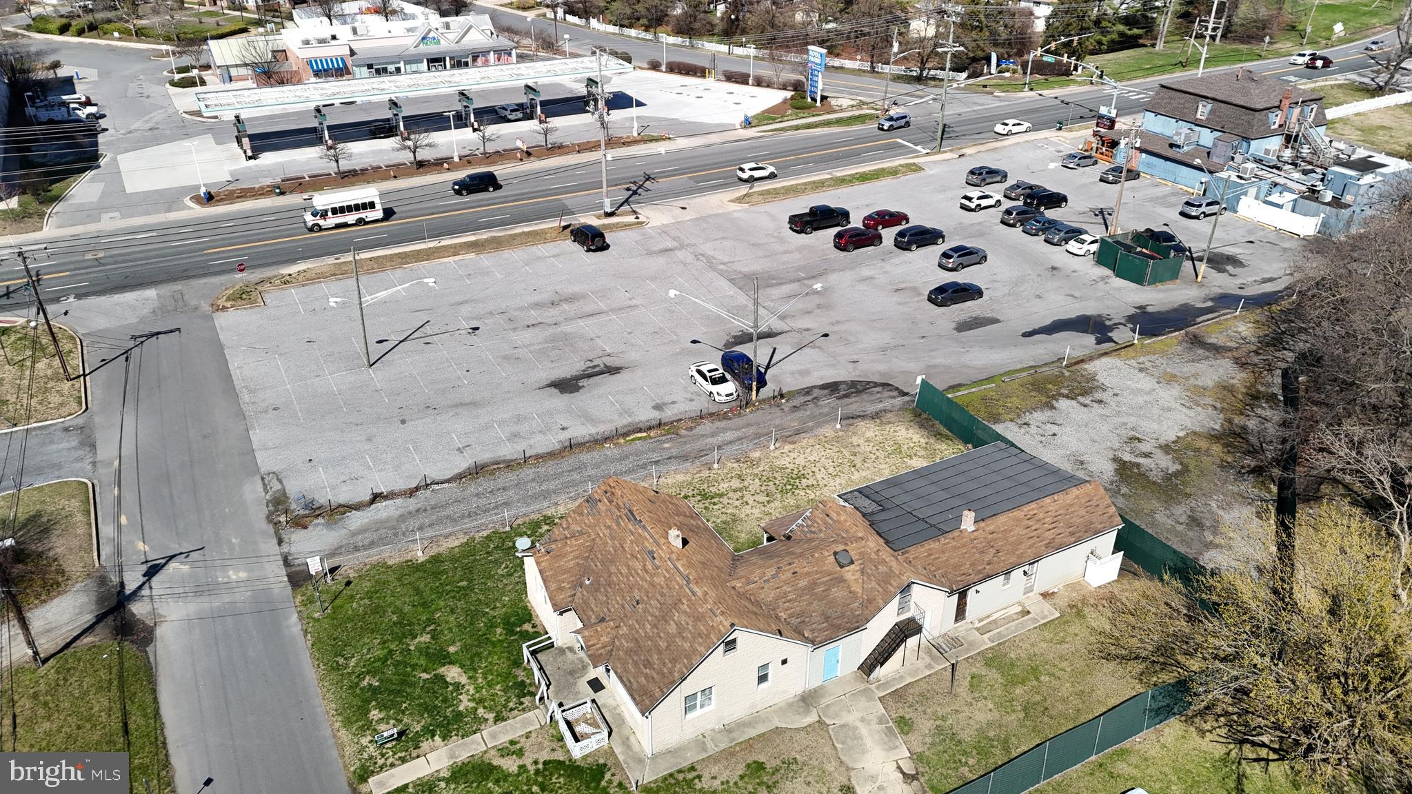 MIDDLE RIVER - Residential