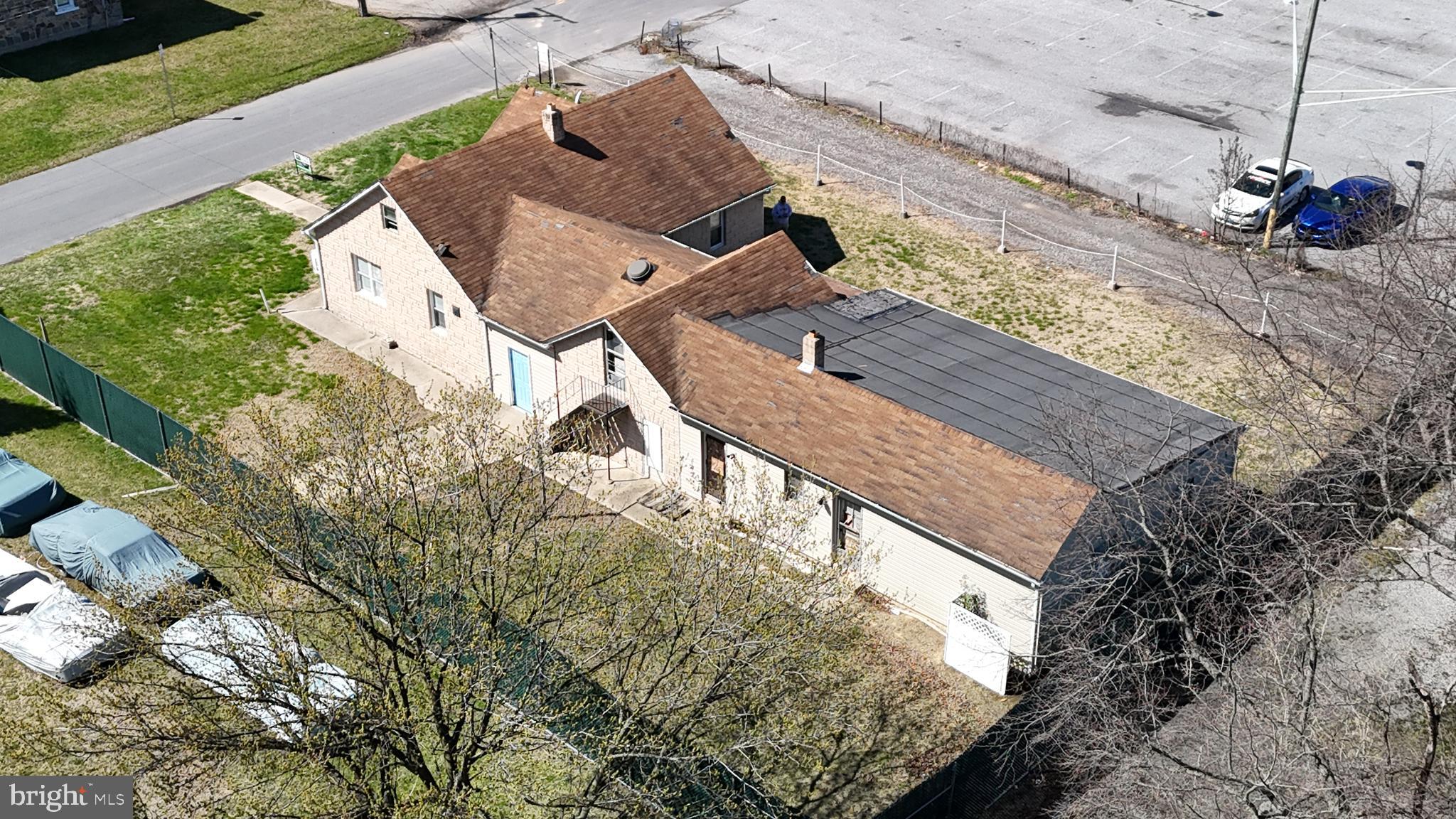 MIDDLE RIVER - Residential