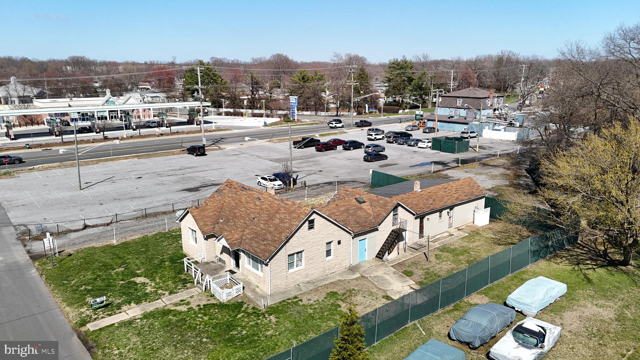 MIDDLE RIVER - Residential