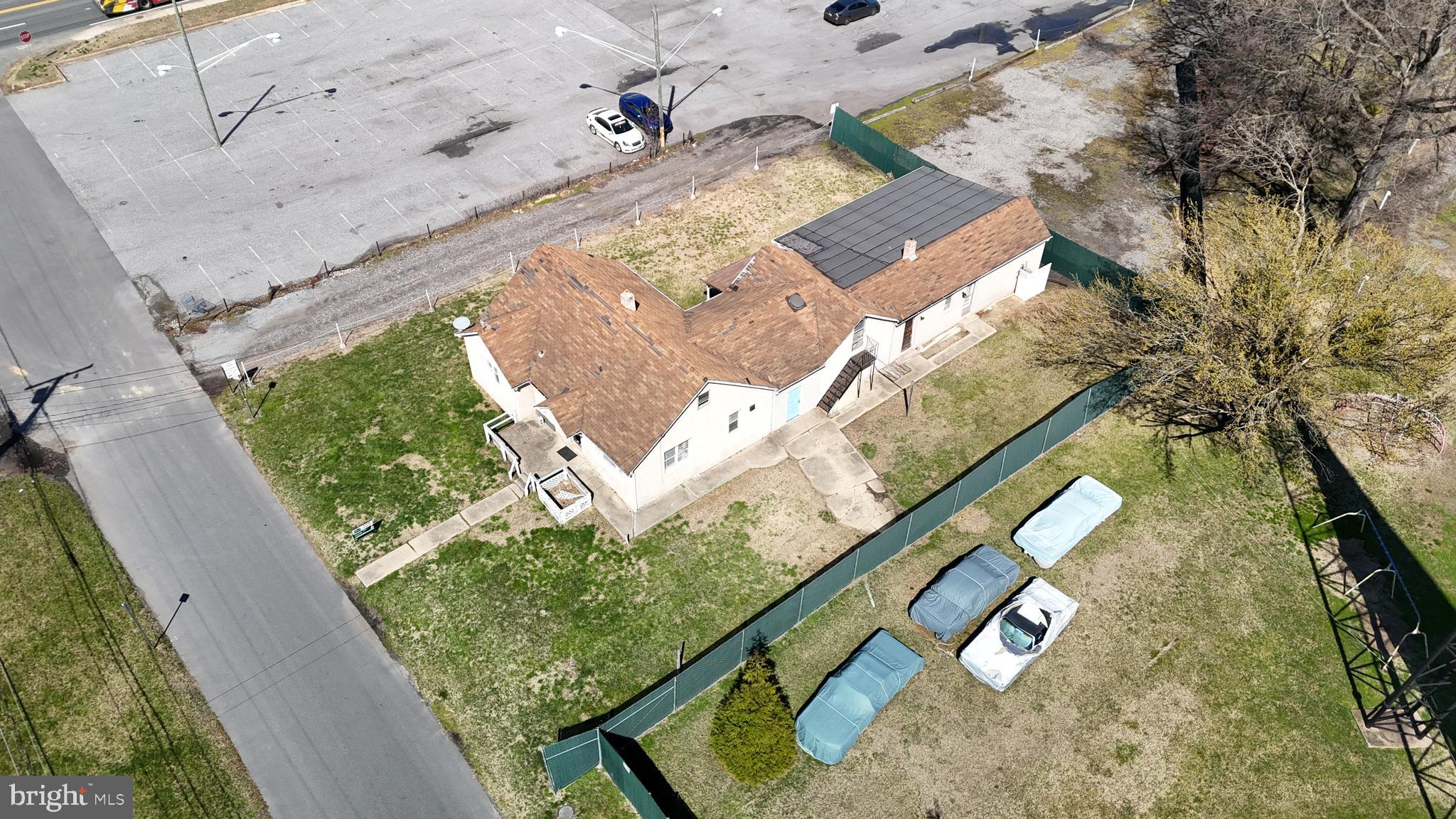 MIDDLE RIVER - Residential