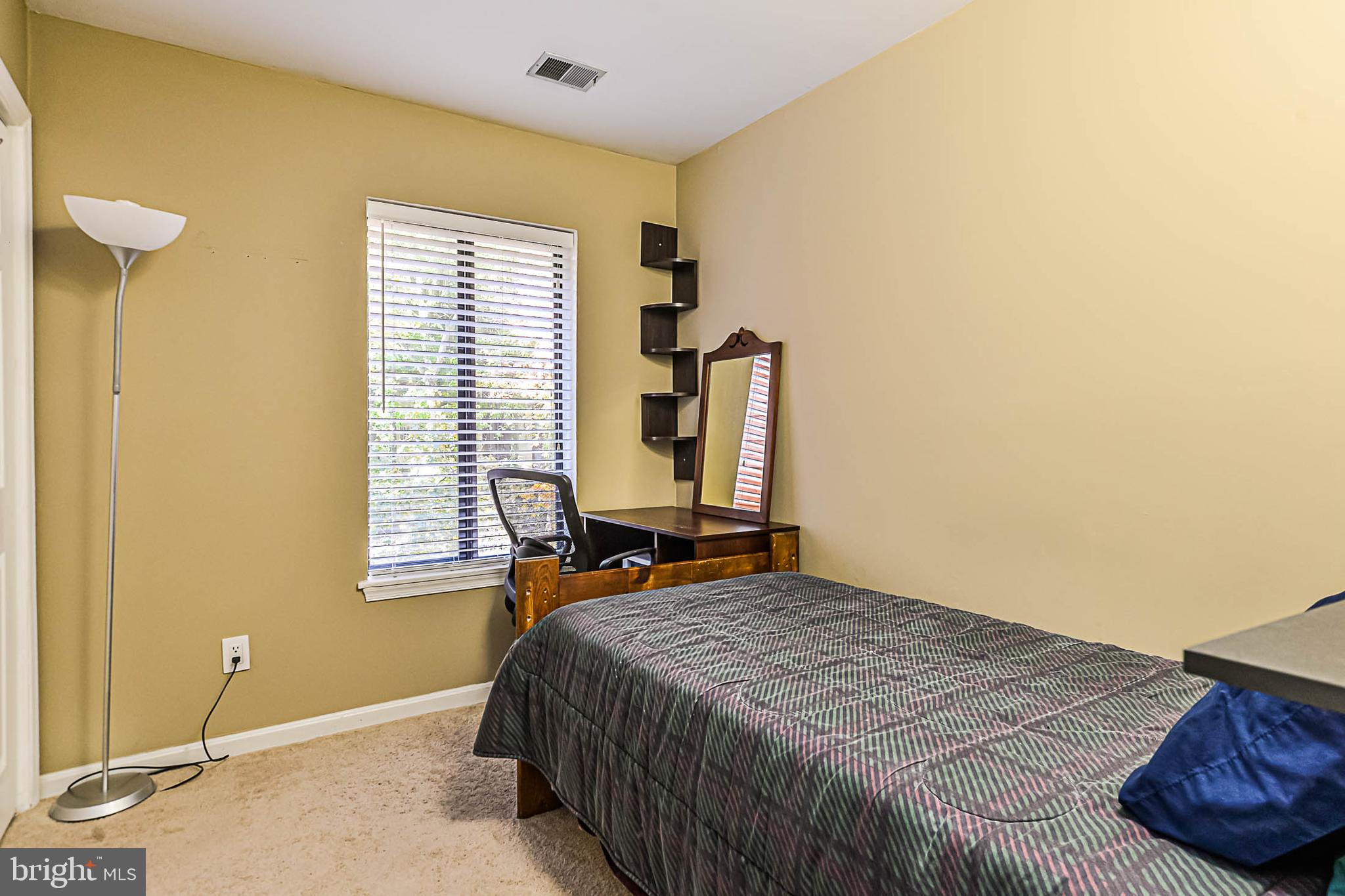 LEE OAKS - Residential Lease