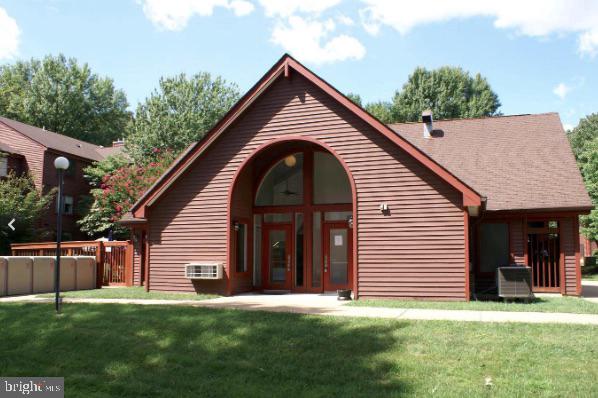 LEE OAKS - Residential Lease