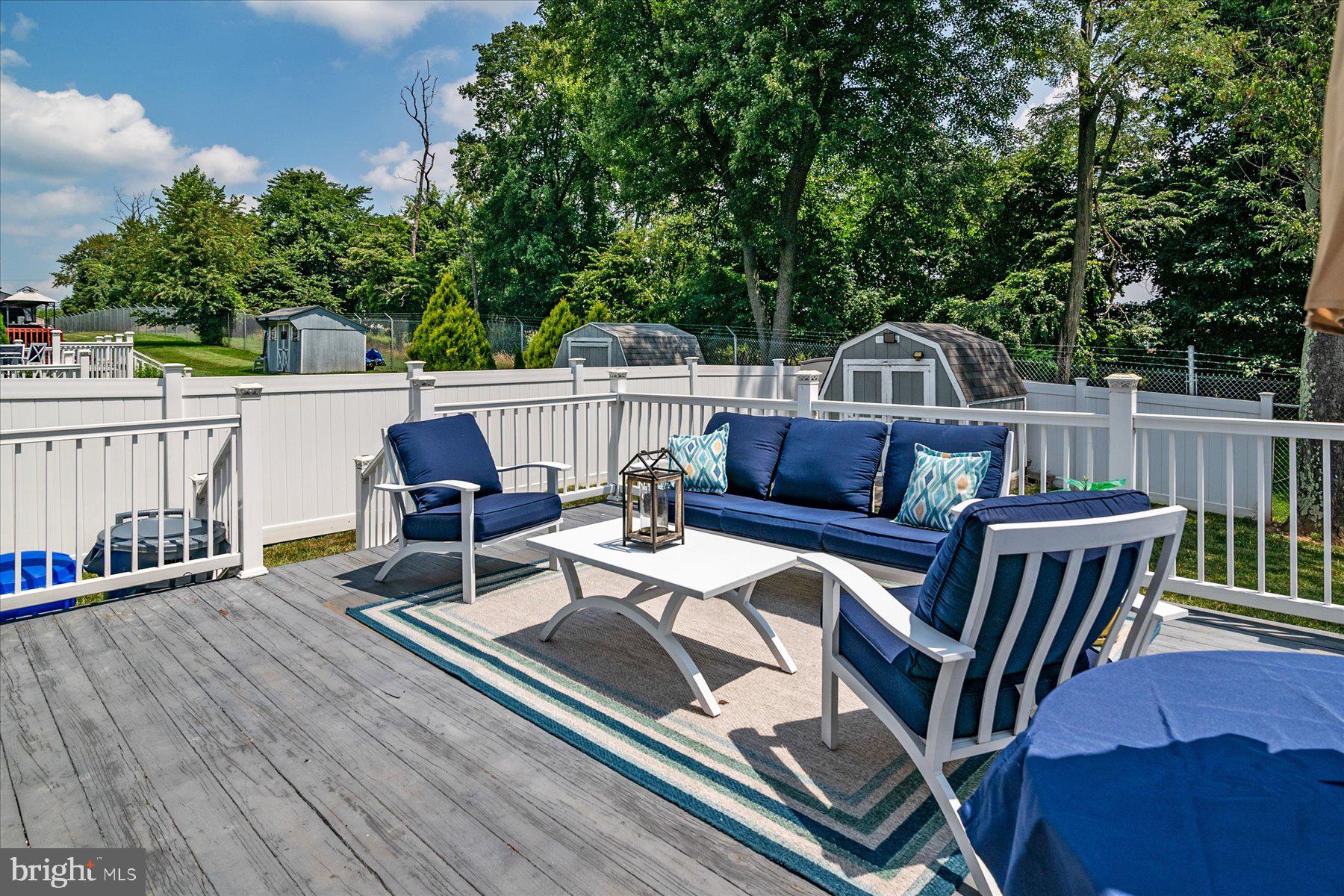 CEDAR MILLS - Residential