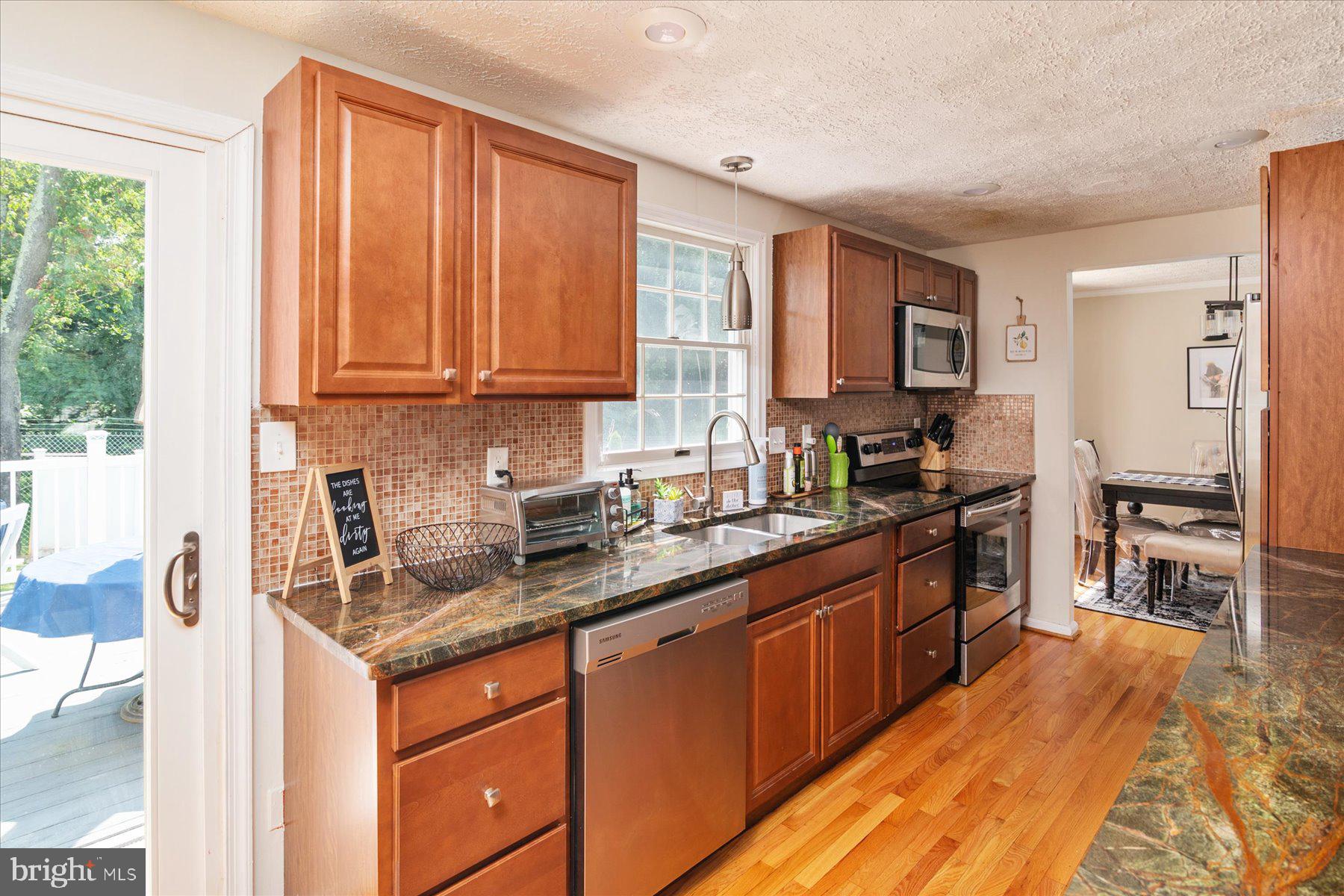 CEDAR MILLS - Residential