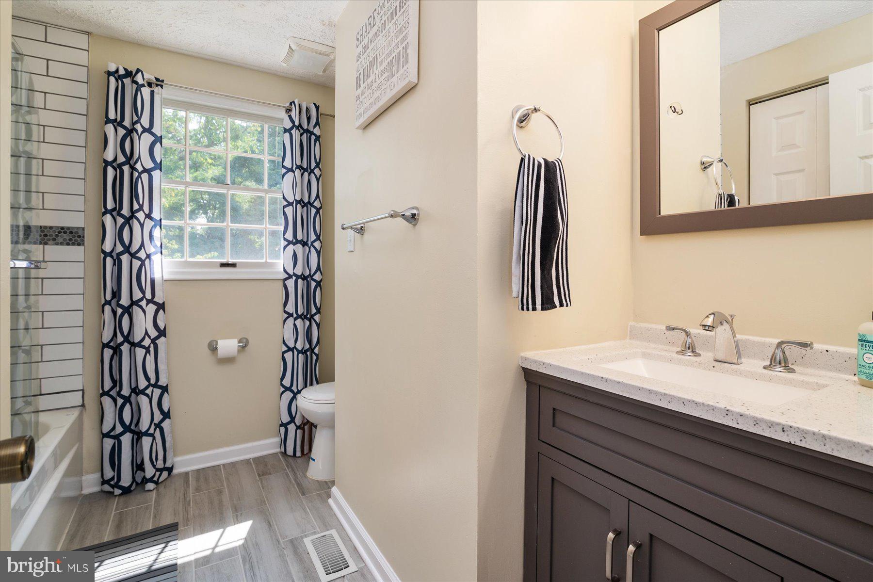 CEDAR MILLS - Residential