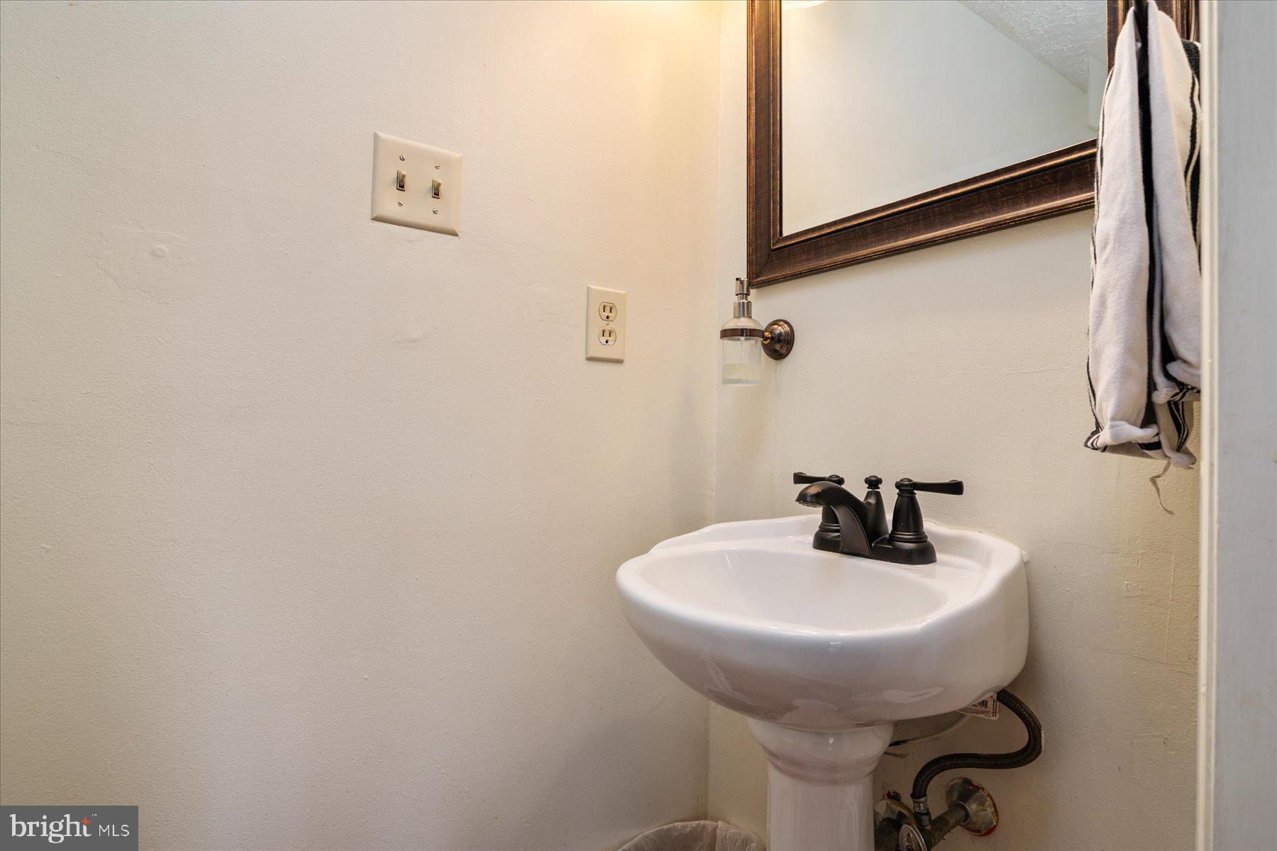 CEDAR MILLS - Residential