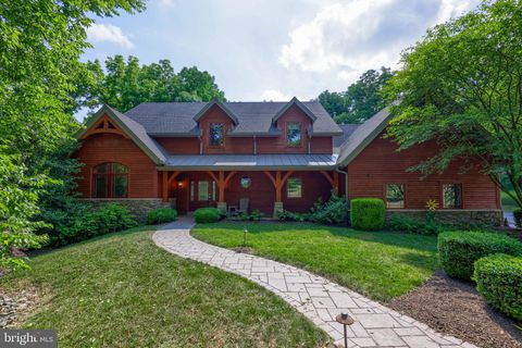 Photo of 20 Glenwood Drive, Strasburg, PA 17579 (MLS # PALA2051890)