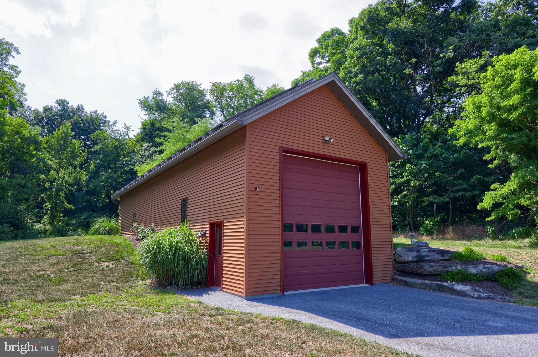 BUNKER HILL ESTATES - Residential