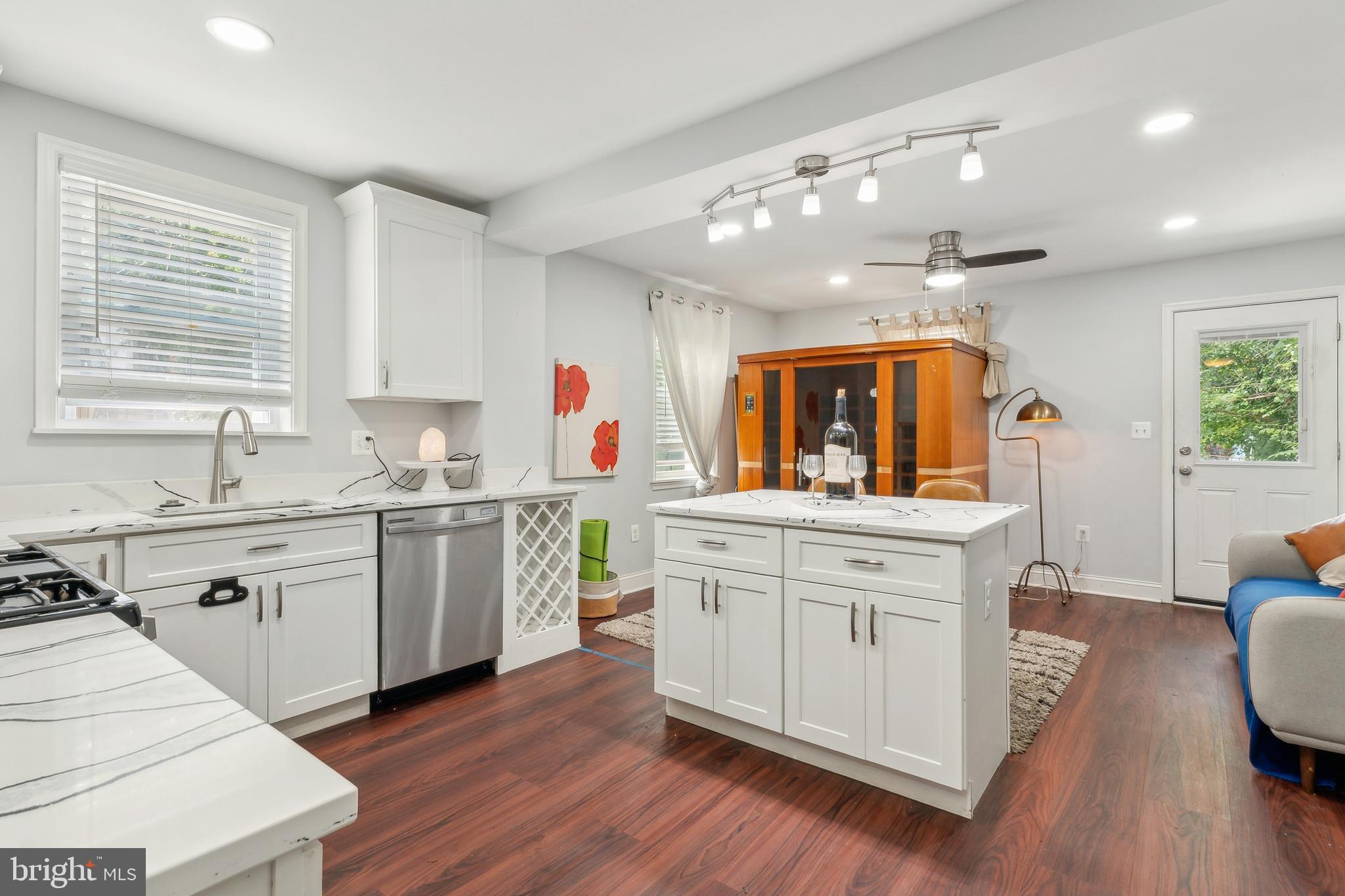 GREENMOUNT WEST - Residential